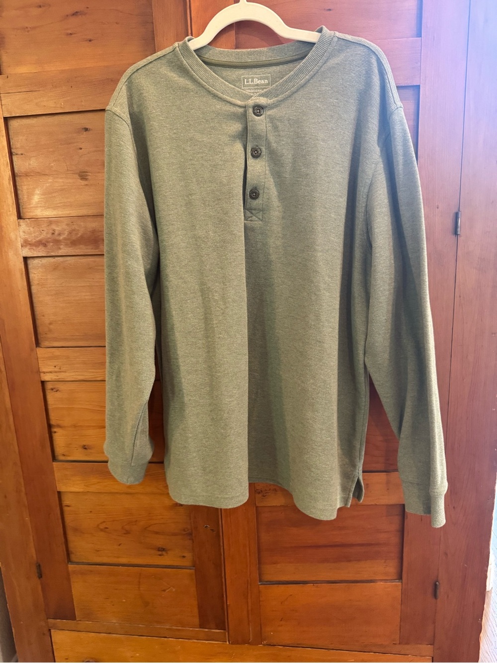 L.L. Bean Men’s Waffle Knit Henley Long Sleeve Shirt Size L Green